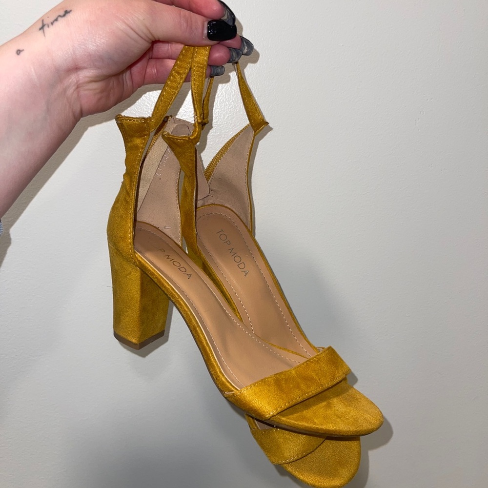 Top Moda Women's Yellow Heeled Sandals